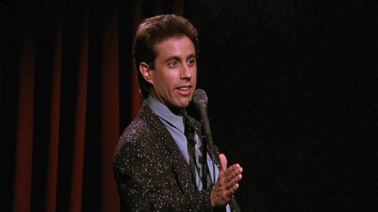 Newman mal byť stálym členom obsadenia “Seinfeld”? Jerry Seinfeld odhaľuje svoje myšlienky!