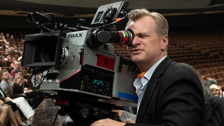 Nolanov ambiciózny plán: Môže filmový priemysel opäť ožiť?